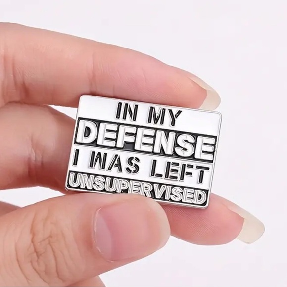 In My Defensive - Novelty Pin - Picture 1 of 2